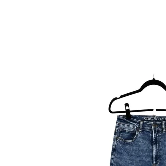 American Eagle Highest Rise Mom Jean - Picture 3 of 5